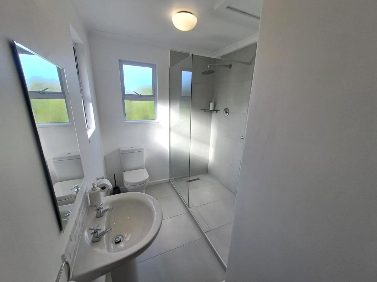 Atlantic Dream Beachfront Villa スカボロー エクステリア 写真